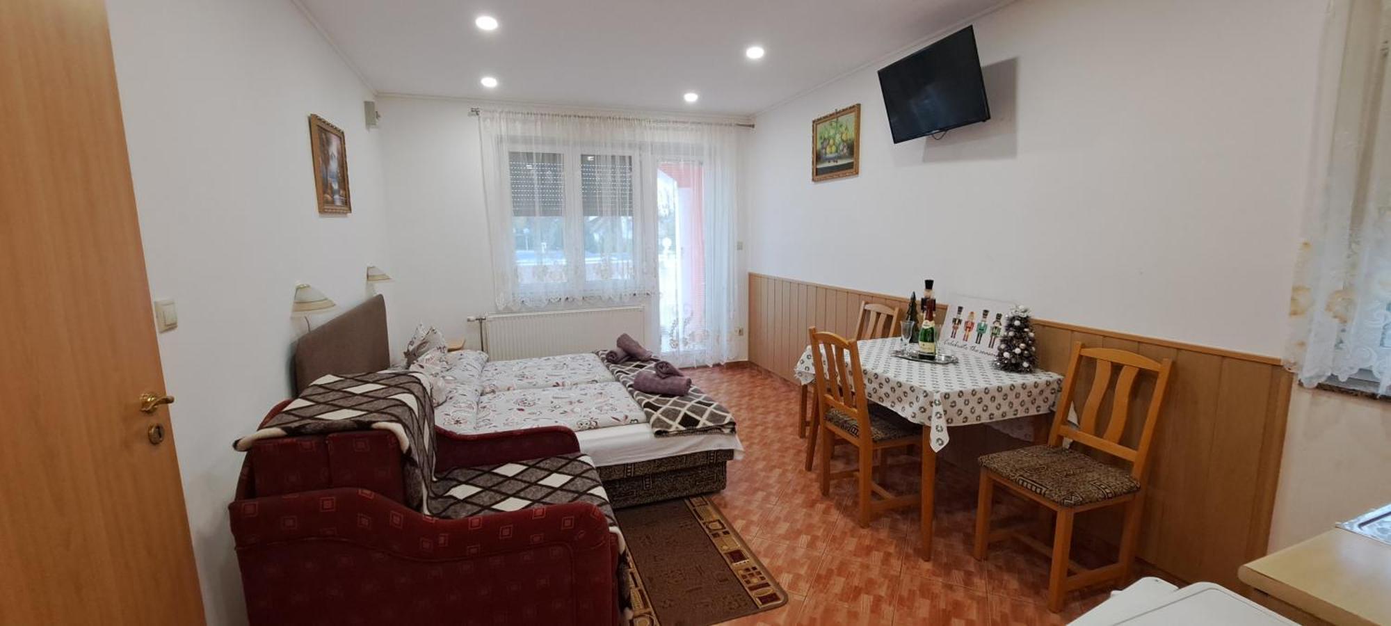 Gizella Apartmanhaus Buk Exterior photo